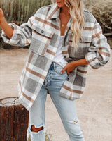 Damen nan karierte Overshirtjacke mit Brusttaschen und lockerer Passform Drune in Khaki