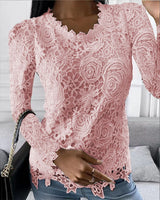 Damen nan figurbetonte Spitzenbluse mit floraler Allover-Spitze, Langarm und gezacktem Saum Drune in Pink