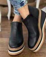 Damen nan Keilabsatz-Stiefelette mit verstecktem Plateau und elastischen Einstiegsleisten Drune in Schwarz
