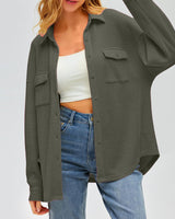 Damen nan oversized Waffelstrick Hemdjacke mit Brusttaschen und Knopfleiste Drune in Armeegrün