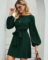 Damen nan elegantes Etuikleid mit Ballonärmeln und Taillengürtel Drune in Dunkelgrün