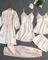 Luxuriöses Pyjama-Set in Weißes Gold