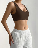 Damen Sport-Bustier mit bequemen breiten Trägern und elastischem Schnitt Drune in Braun