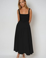 Scarlett Grace | Elegantes Spitzenkleid in Schwarz