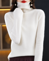 Akainu - Eleganter Rollkragenpullover in Weiß