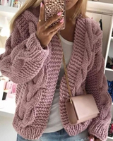 Raya | Damen Strickjacke mit grobem Strick und weiter Form in Rosa
