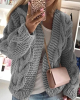 Raya | Damen Strickjacke mit grobem Strick und weiter Form in Grau