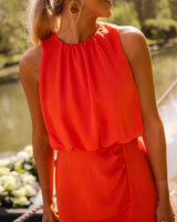 LEONIE | Elegantes Midikleid für stilvolle Sommerauftritte in Kräftiges Orange