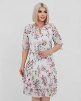 Évelyne™-Kleid mit Zartem Blumenmuster und 3/4-Ärmeln in Pink