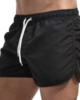 Branek - Schnelltrocknende Badeshorts in Schwarz