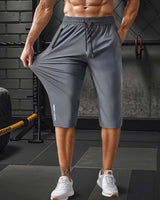 AeroMotion™ Shorts Mit Elastischem Stoff und Sportlicher Passform in Grau