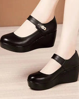 Mary™ Plateau-Absatzschuhe mit verstellbarem Verschluss in Schwarz