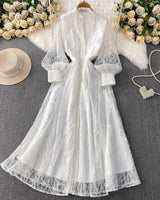 Imperial™ Spitzenkleid mit Puffärmeln in Weiß