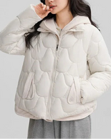 FrostHaven™ Steppjacke Mit Kuscheliger Kapuze in Beige