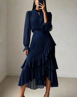 Lioren™ Kleid mit Edlem Plissee und Asymmetrischen Volants in Dunkelblau