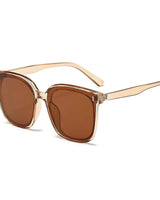 Mila | Modische Oversize-Sonnenbrille für Damen in Braun