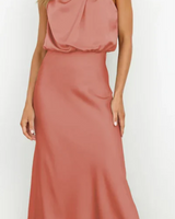 Luna - Maxikleid mit Drapierung in Rosa