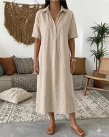 Bianca™ Kleid mit Klassischem Kragen und Knöpfen Vorne in Beige