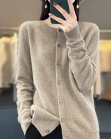 VIVIENNE I WARME GEMÜTLICHE STRICKJACKE in Khaki