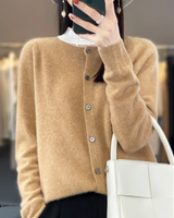 VIVIENNE I WARME GEMÜTLICHE STRICKJACKE in Braun
