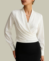 Verena | Elegante Satin Wickelbluse für Damen in Weiß