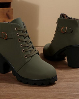 HELEN | Chunky Schnürstiefeletten mit Metallschnalle in Olivgrün