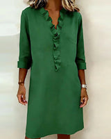 Calyra™-Kleid mit Rüschen am Ausschnitt und Eleganter Passform in Grün