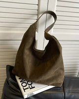 Venice Damen Tote Bag aus Veloursleder in Grün