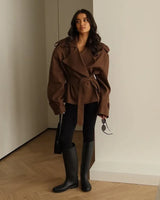 Bellecourt™ Kurzer Trenchcoat Mit Taillierter Passform in Dunkelbraun