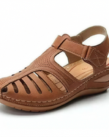 Nova - Sandalen mit Klettverschluss in Braun
