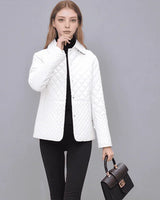 Evoke™ Steppjacke mit Baumwolle und Steppstruktur / Raffinesse und Leichtigkeit für Lhren Eleganten Winter! in Weiß