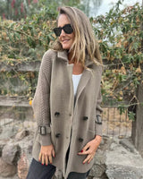 FrostLine Eleganz™ Jacke aus Hochwertiger Gekämmter Wolle mit Gerippten Ärmeln und Eleganten Schnallen / Die Perfekte Balance Zwischen Modernität, Komfort und Zeitlosem Stil! in Grün