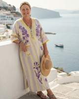 Aurelia | V-Ausschnitt Halbarm Gestreiftes Floral Maxikleid in Beige