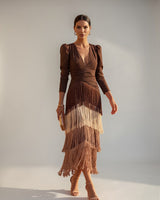 Rylanya – Elegantes Kleid Mit Fransen in Braun