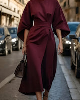 Lissey - Minimalistisches Gürtel-Luxuskleid in Bordeaux