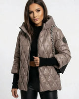 Vogue™ Steppjacke aus Baumwolle mit Strukturierter Kapuze und Layered-Ärmeldesign in Kamel