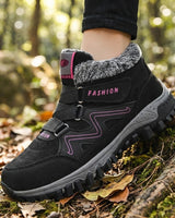 Unisex UrbanFrost™ Stiefel mit Gepolstertem Futter und Profilsohle in Schwarz mit Rosa Details