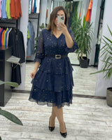 Valencia™ Kleid mit Stufenrock und dezentem Punkte-Muster in Blau