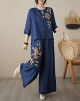 Nicole™ Set aus Baumwoll Leinen mit zarter Blumenstickerei und Pantalon Hose in Dunkelblau