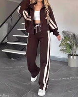 Angelina™ Set mit Stehkragenjacke und modernen Streifen in Braun