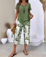 Nativ™ Set mit Lagenbluse und gemusterter Capri Hose in Olivgrün