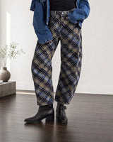Alvida™ Hose mit Blumenmuster und weitem Fall in Karomuster mit Blau und Grau