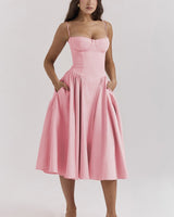 Chloris - Taillenformendes Sommerkleid in Pink