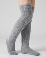 (KAUF 1, ERHALTE 2 GRATIS) Veloura™ Premium Kuschelsocken aus Weichem Plüschstoff in Grau