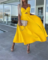 Fiora™ Kleid mit Feinem Cut-Out und Elegantem Schlitz in Gelb