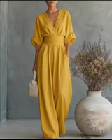 Aurore - Bequemer Jumpsuit Mit V-Ausschnitt in Gelb