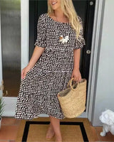Eloria™ Kleid mit Lockerem Fall und Zeitloser Eleganz in Schwarz