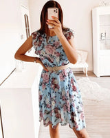 Serenelle™ Kleid mit Floraler Eleganz und Sofistischem Charme in Himmelblau