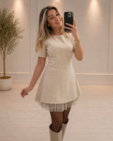 Delvane™ Kleid mit Dezentem Glanz und Premium-Finish in Creme