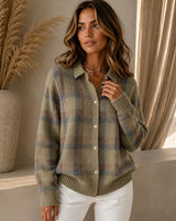 Saint Claire™ Premium-Strickjacke mit Karomuster in Khaki